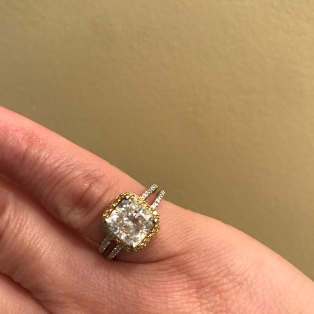 Engagement ring over 3 Carat Center stone 💍